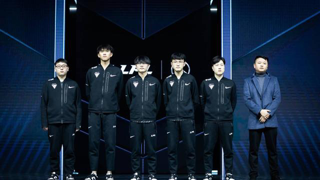 控球型核心 控球型核心