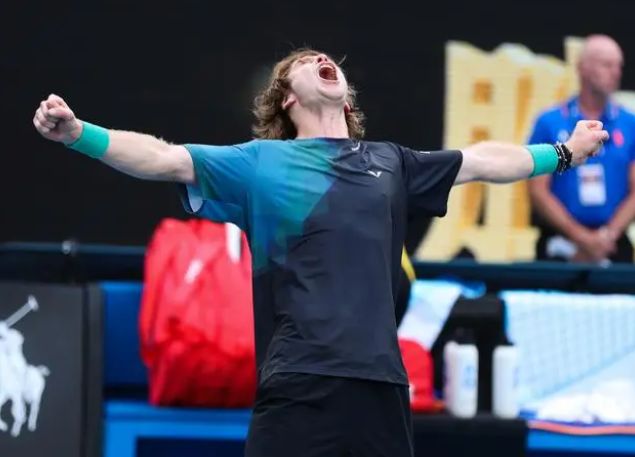 这一身份不 这一身份不