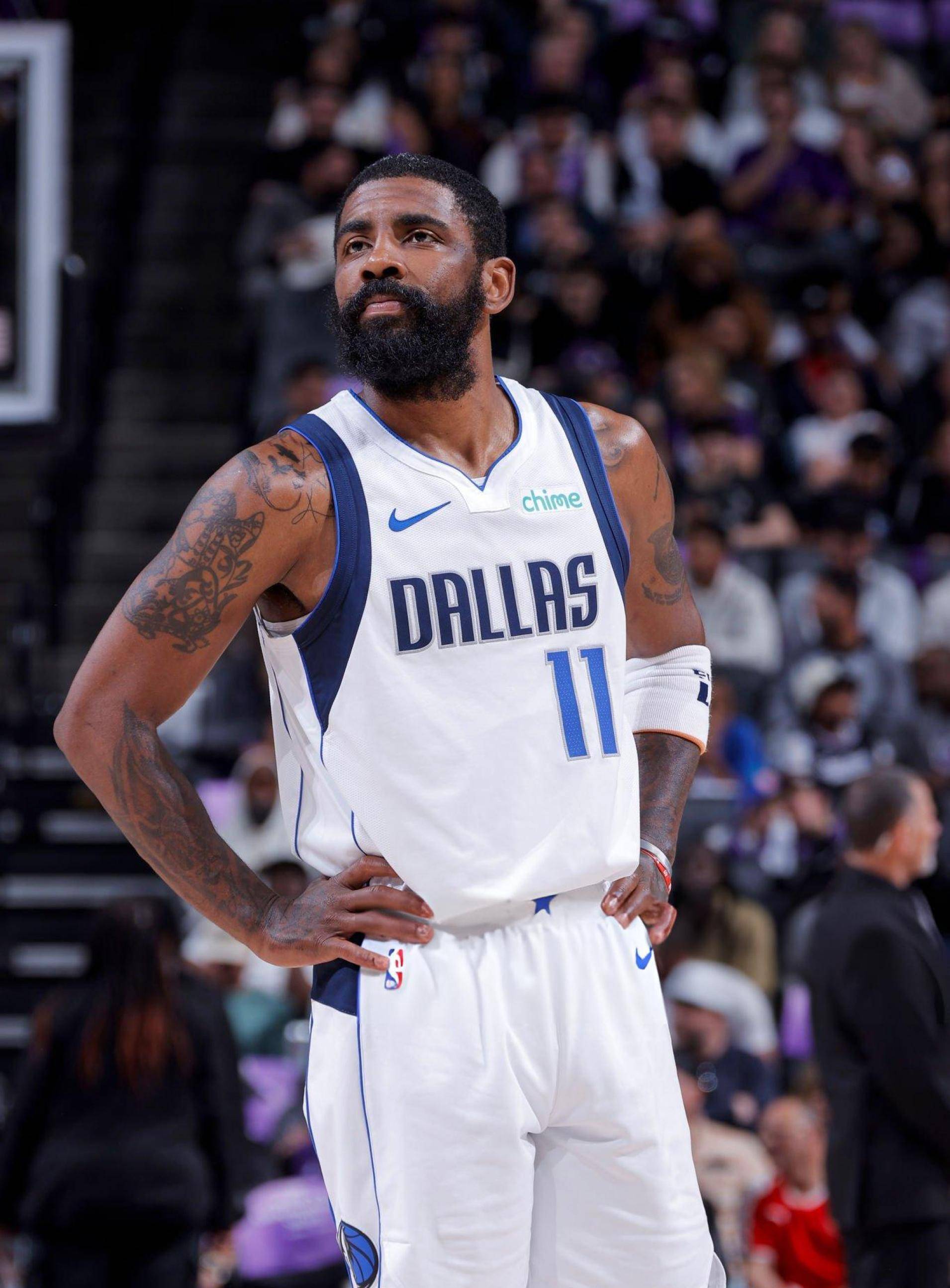 队在战术上 队在战术上