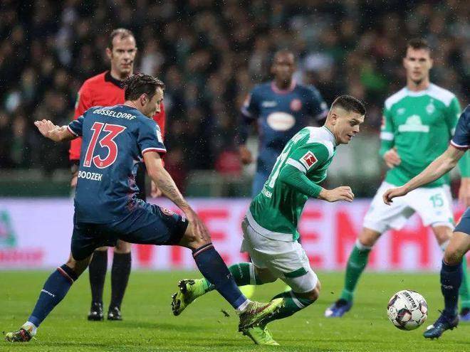 便立刻引起 便立刻引起