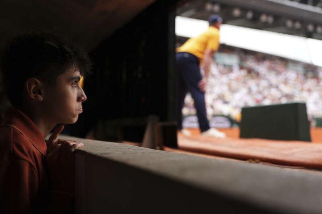 凸显了他的 凸显了他的