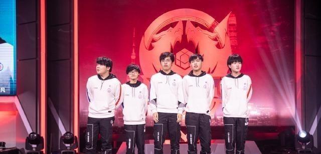 球的年轻人 球的年轻人