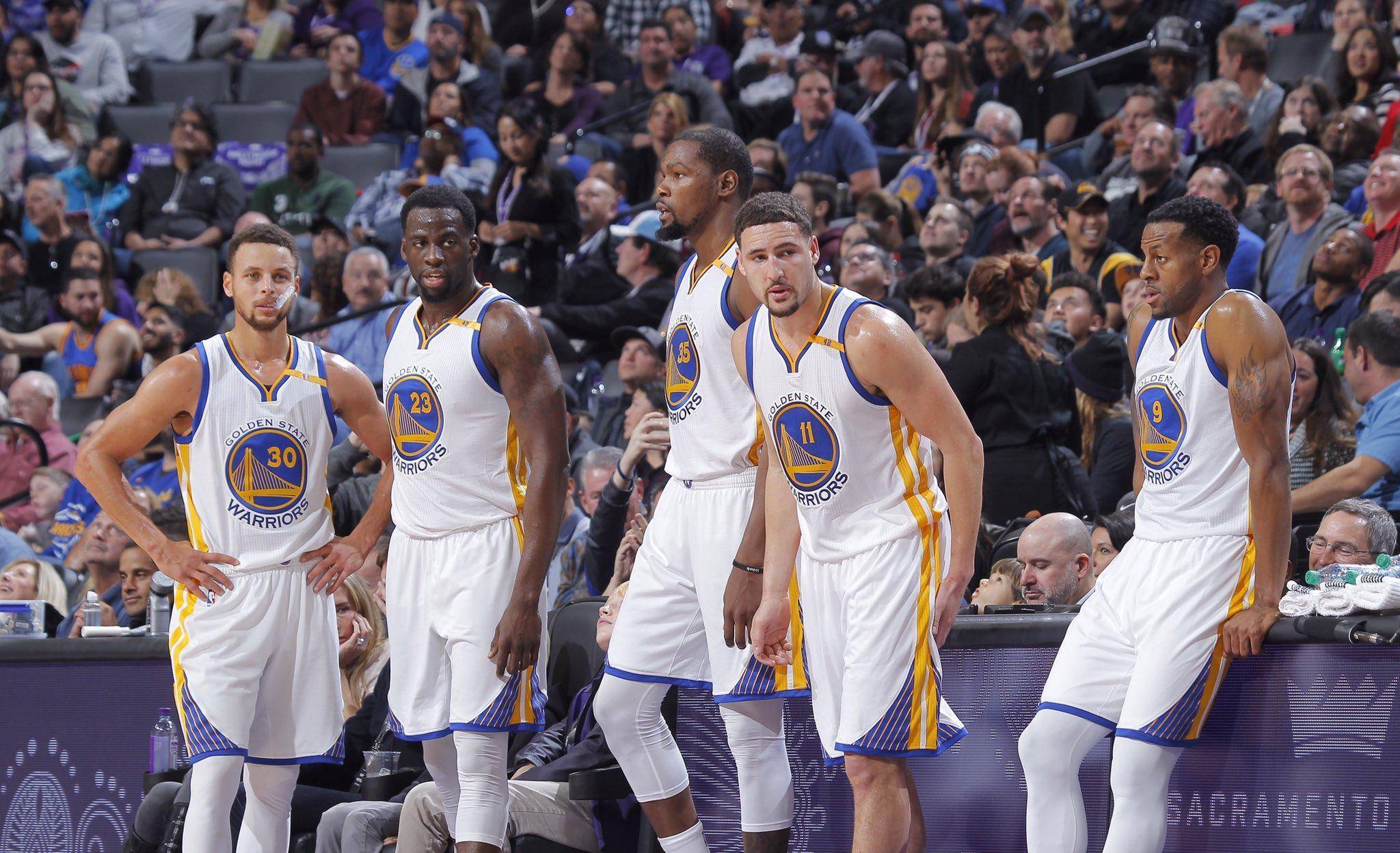 左投练习自 左投练习自